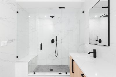 Elegant Frameless Shower